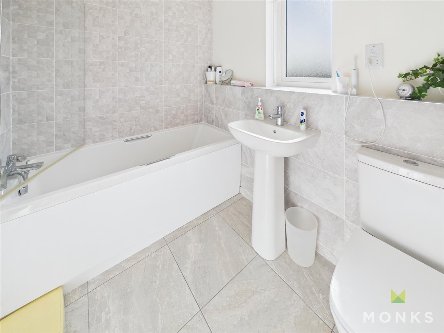 9 Ledwith Drive, West Felton, SY11 4FH For Sale 9 Ledwith Drive, West Felton, SY11 4FH For Sale